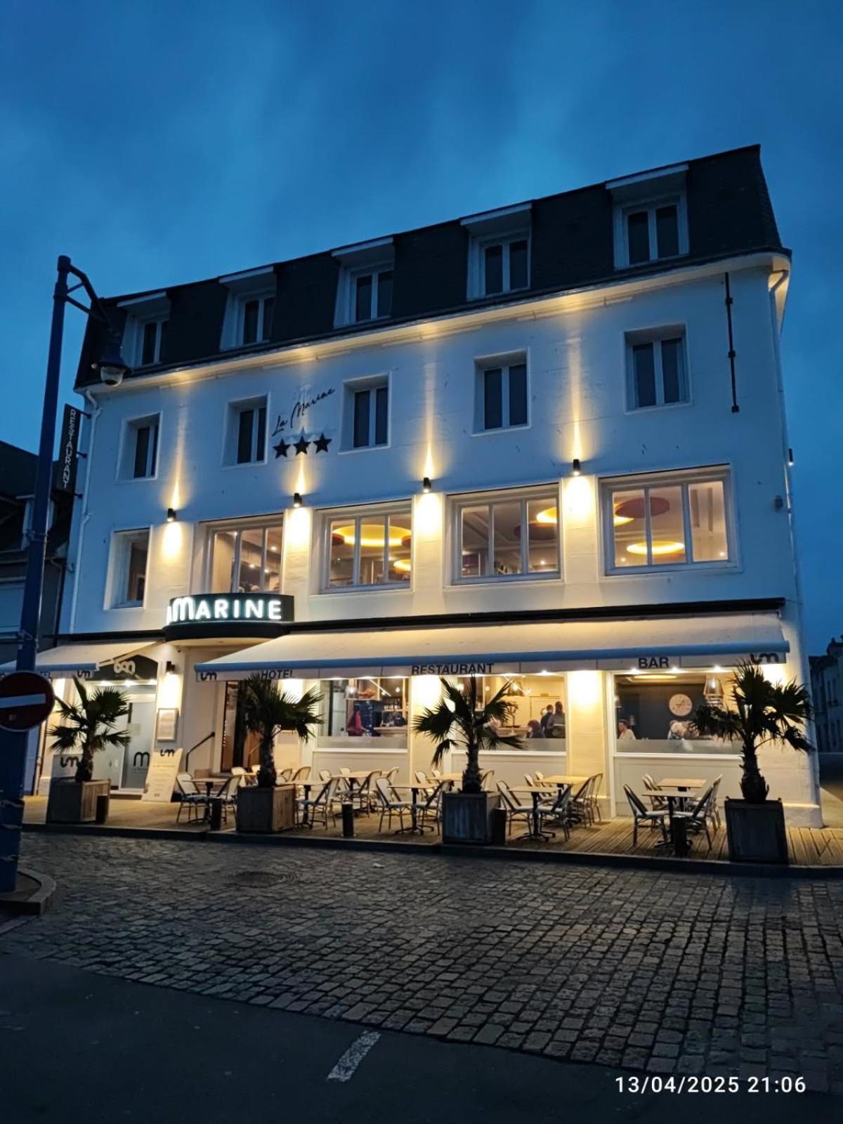 Le Grand Hotel De La Marine "Face A La Mer" Port-en-Bessin-Huppain Exteriér fotografie