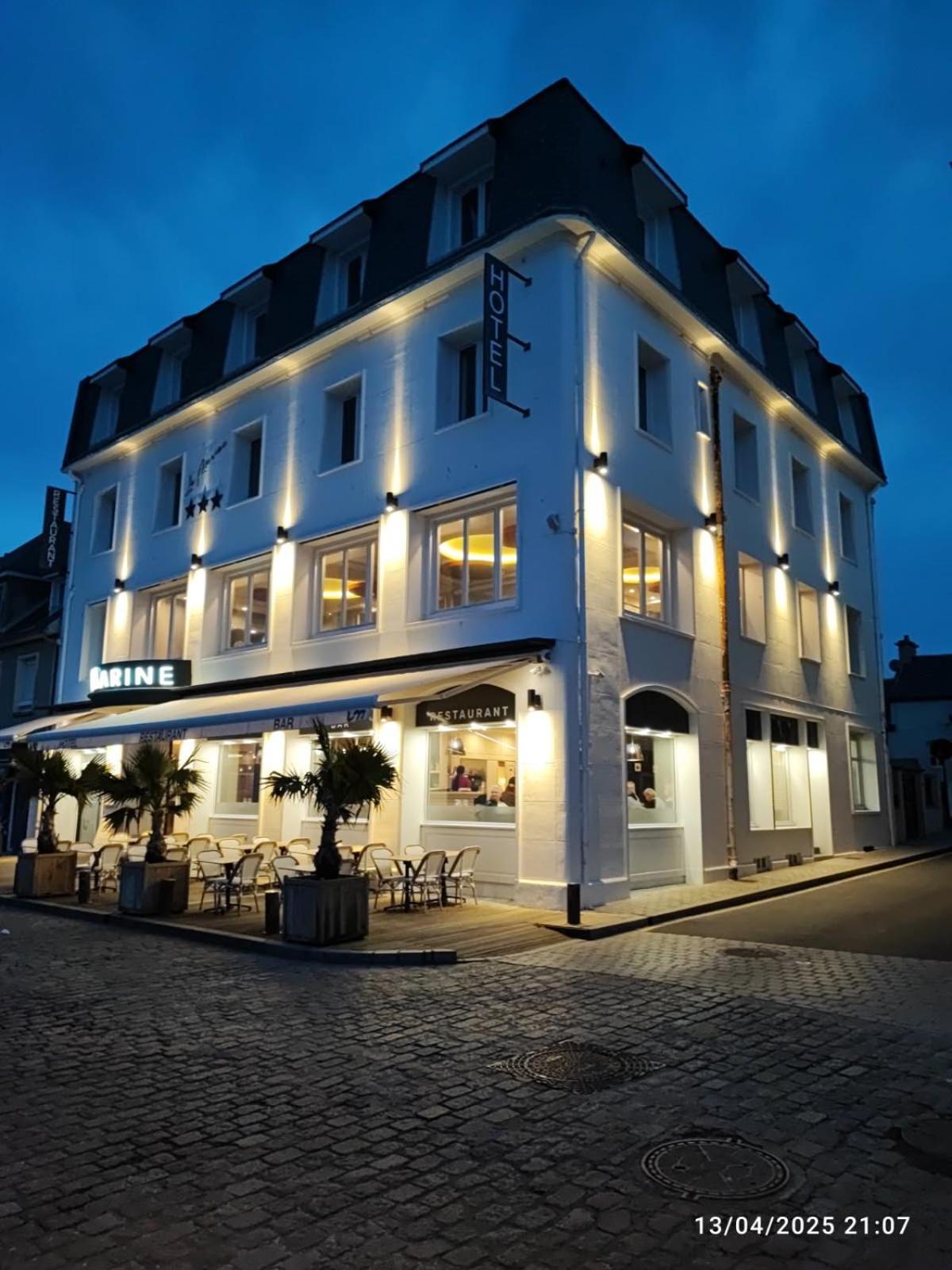 Le Grand Hotel De La Marine "Face A La Mer" Port-en-Bessin-Huppain Exteriér fotografie